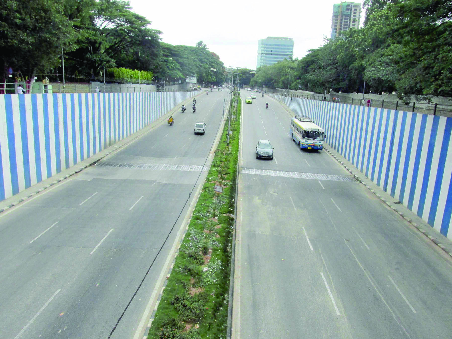 ಖಾಲಿ ಖಾಲಿಯಾದ ಬೆಂಗಳೂರು ನಗರದ ರಸ್ತೆಗಳು